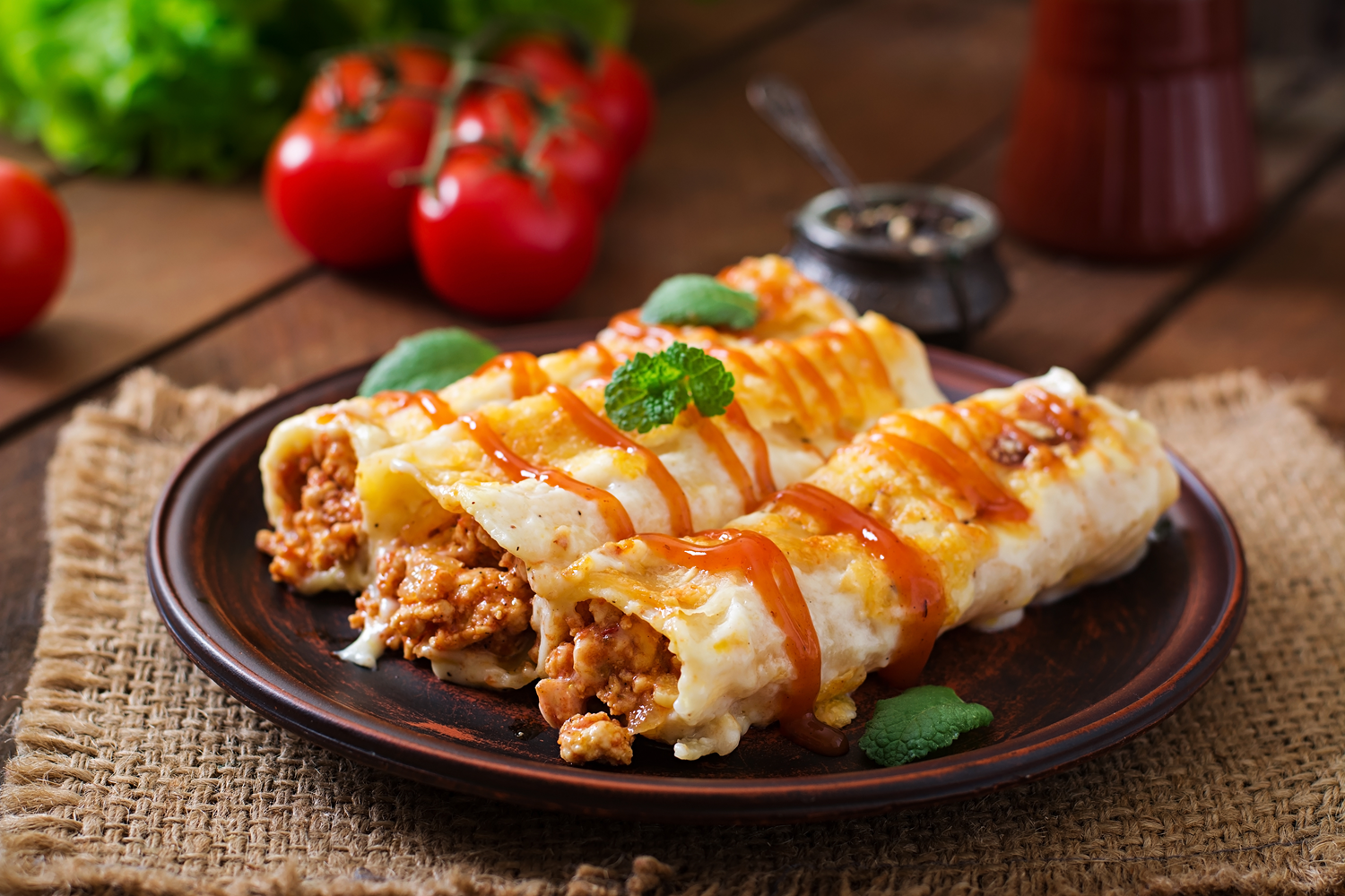 Profitable Mexican restaurant for sale in Giddings, TX! Turnkey, $400K+ sales, prime downtown location, & 4,400+ sq ft. Instant cash flow. Contact EATS Broker!