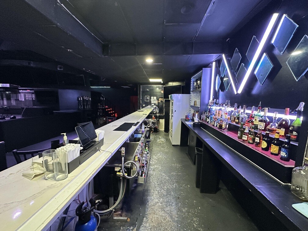 Houston, Texas bar for sale and ready for a new owner.