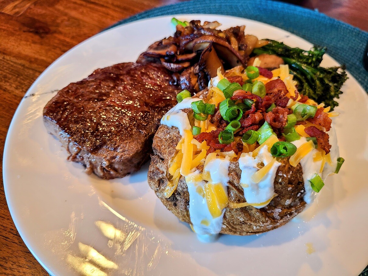 Profitable restaurant for sale in Granbury, Texas listed by EATS Broker.